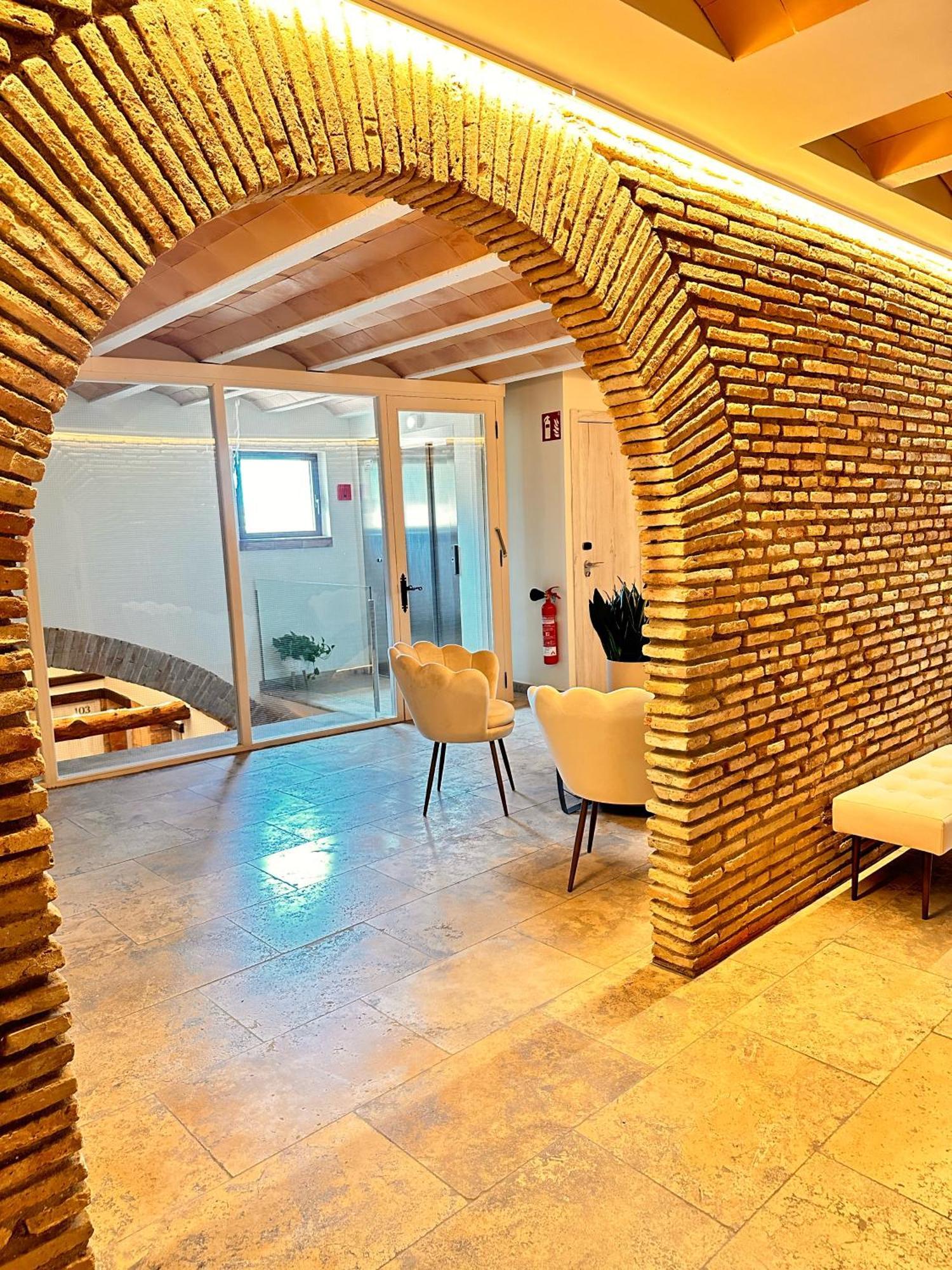 Boutique Hotel Comtal Empuries Roses Ngoại thất bức ảnh
