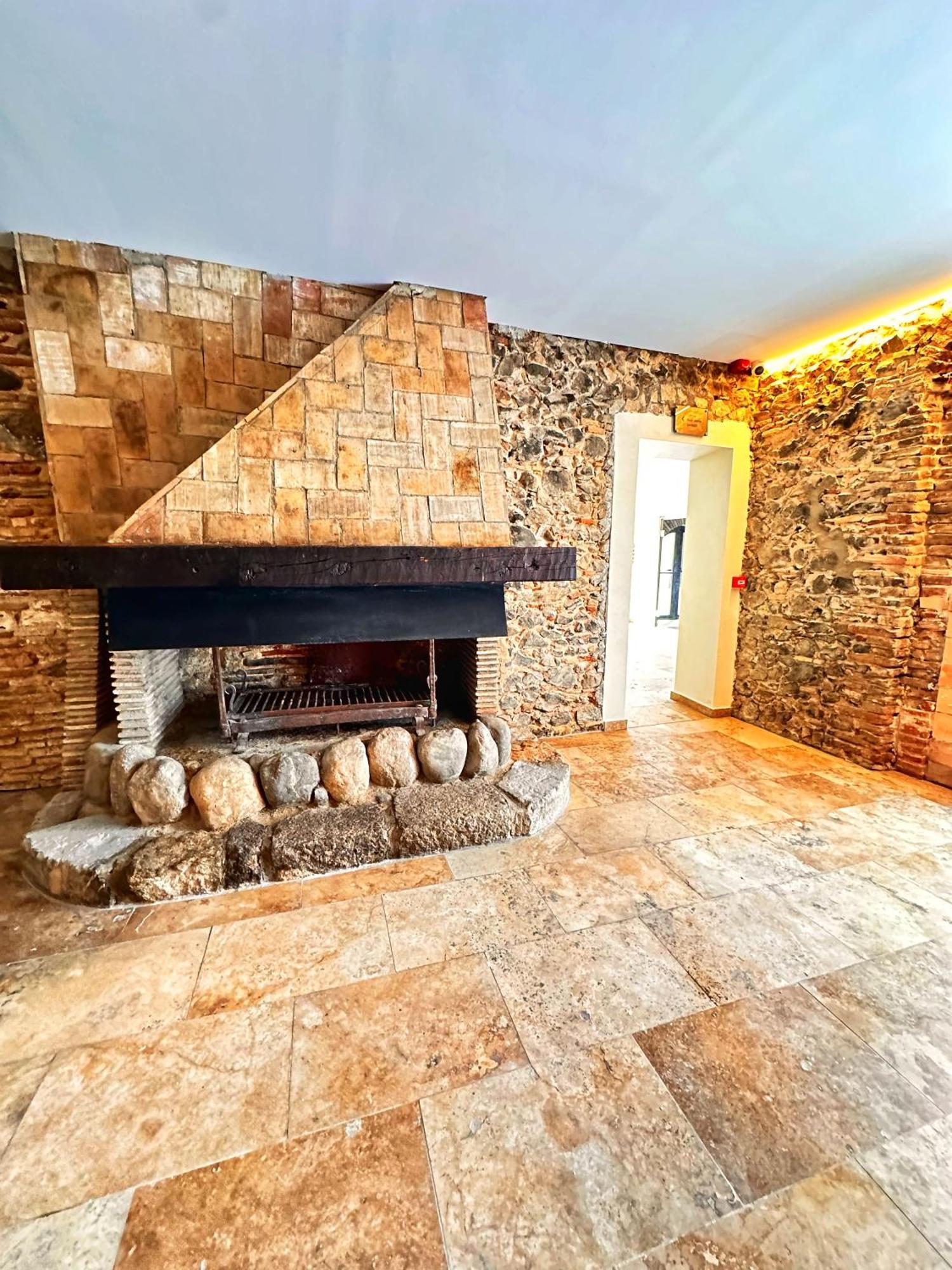 Boutique Hotel Comtal Empuries Roses Ngoại thất bức ảnh