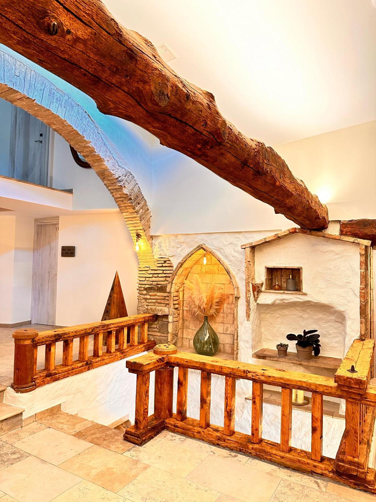Boutique Hotel Comtal Empuries Roses Ngoại thất bức ảnh