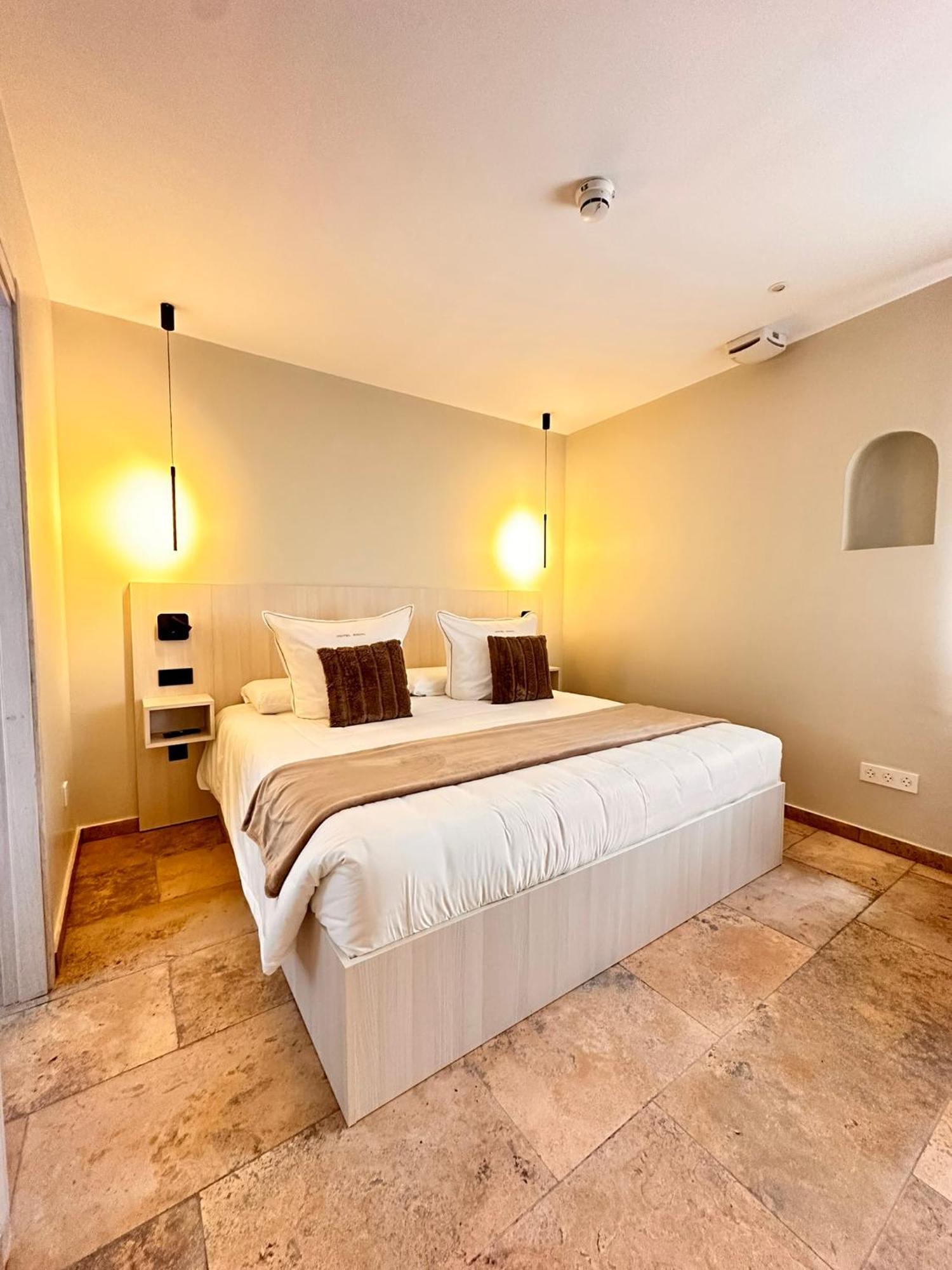 Boutique Hotel Comtal Empuries Roses Ngoại thất bức ảnh